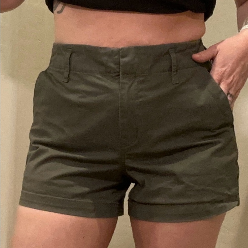 A New Day Olive Green Utility Shorts Women’s Size 4 Army Green Casual Summer